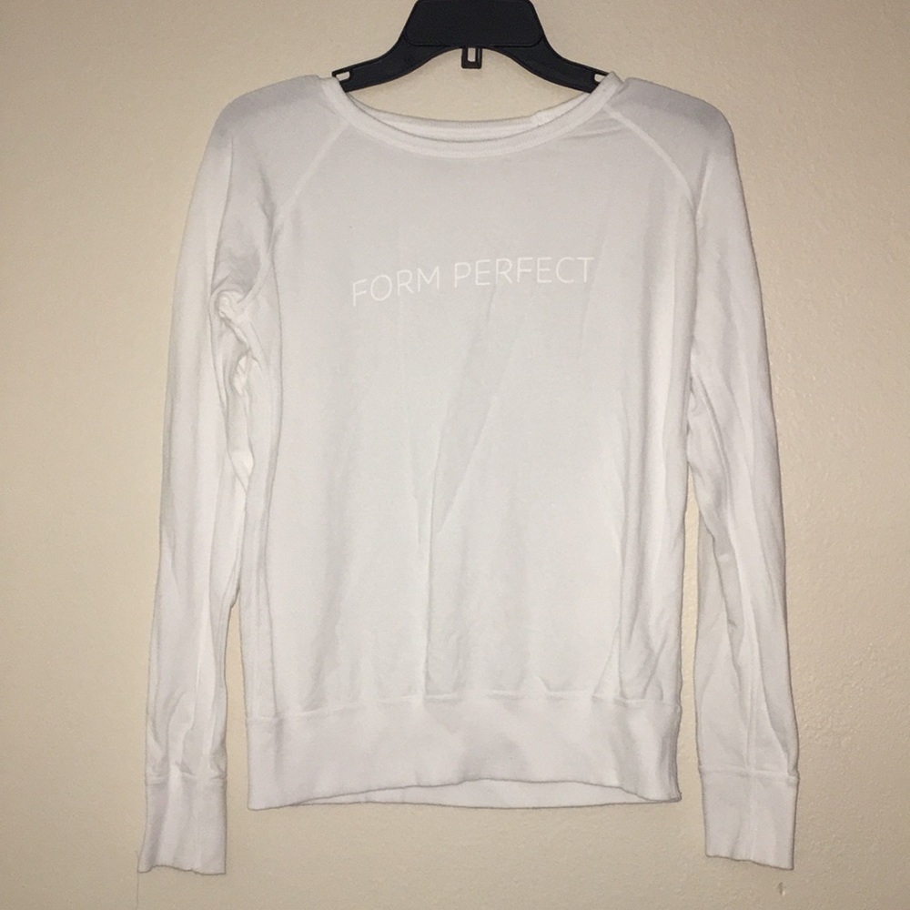 P.volve form perfect sweatshirt